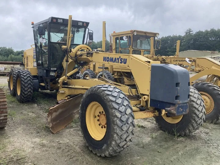 Famous Brand Komatsu GD655 Small Motor Grader with Rear Ripper