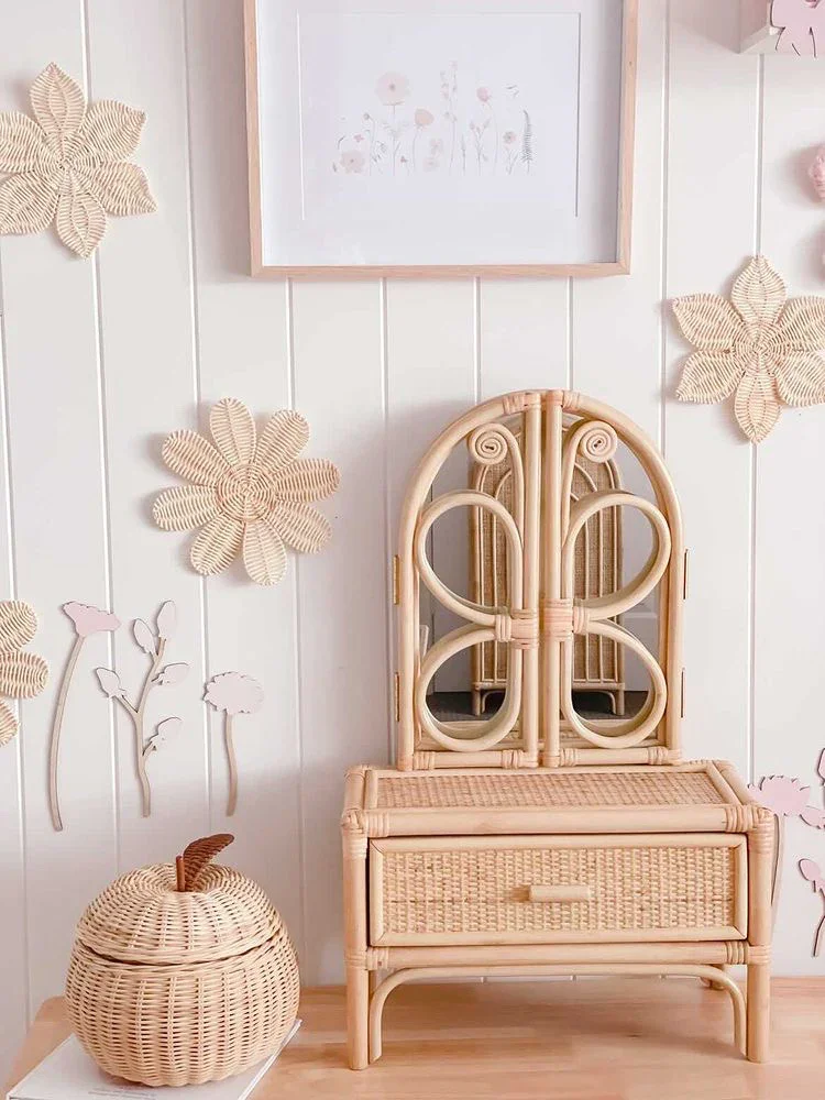 Wholesale Handicraft Natural Rattan Kids Vanity Butterfly Tiny Rattan