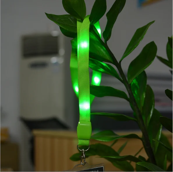 (Горячая распродажа) Премиум изготовленные на заказ цветные светодиодные фонари для ID карты шейный ремешок брелок светящееся ожерелье Вечеринка мигающий светодиодный ремешок