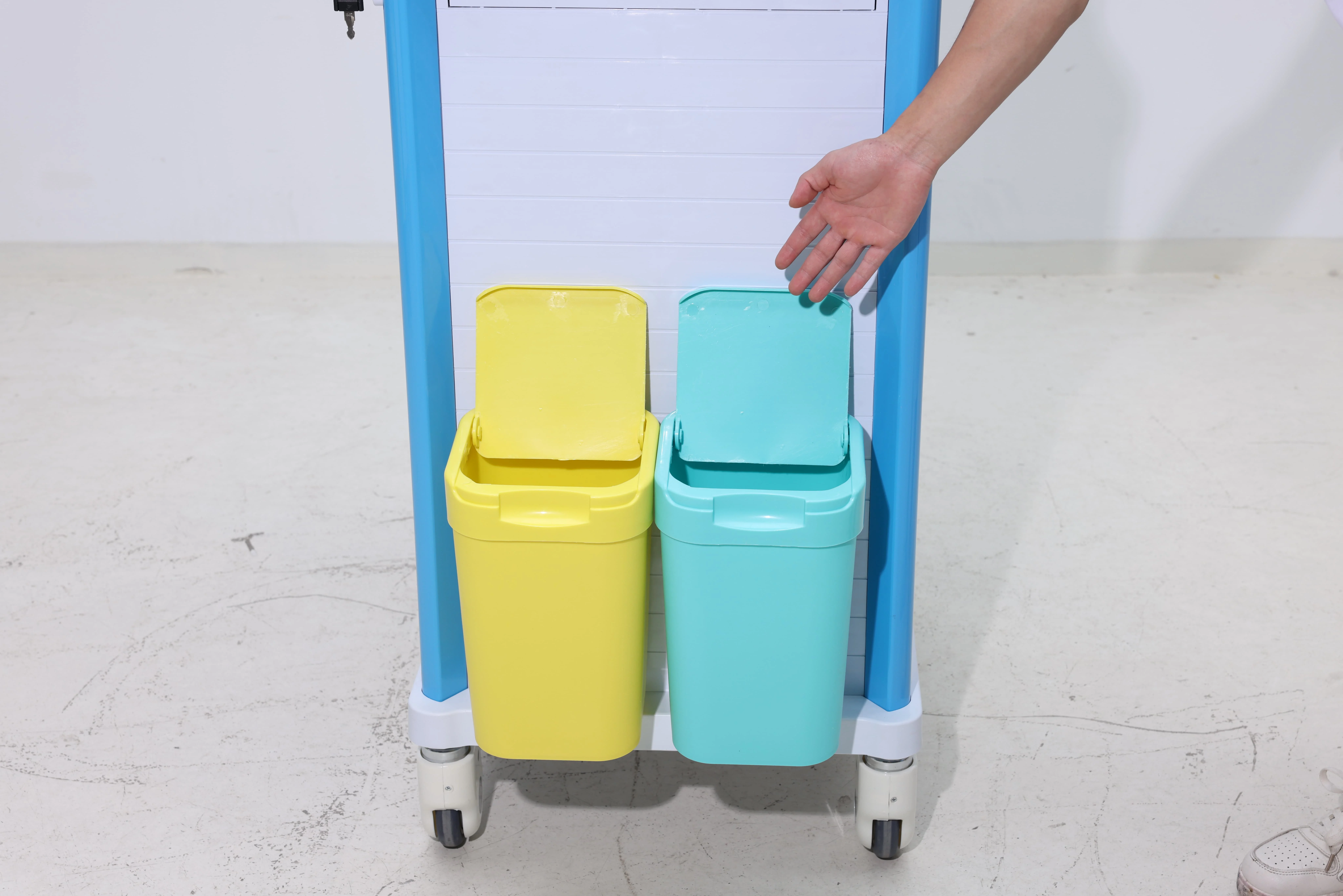 Modern ABS Compact 4-Tier Medication Distributor with Individual Lock 4 Castors for Hospital Clinic Hotel Space Optimization 5