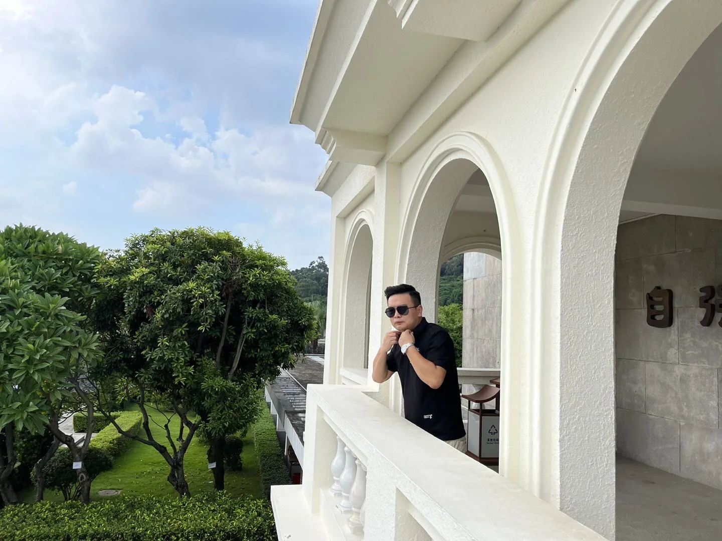 Gdrasuya10 42 Inch Invisible Ceiling Fans with Light Retractable Blade Modern Folding Fan Chandelier Remote Hanging Lights for Bedroom 42