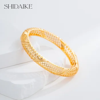 Elegant Open Design 18K Gold Plated Zircon Brass Fashion Charm Bracelet Custom Option Available for Ladies Wholesale