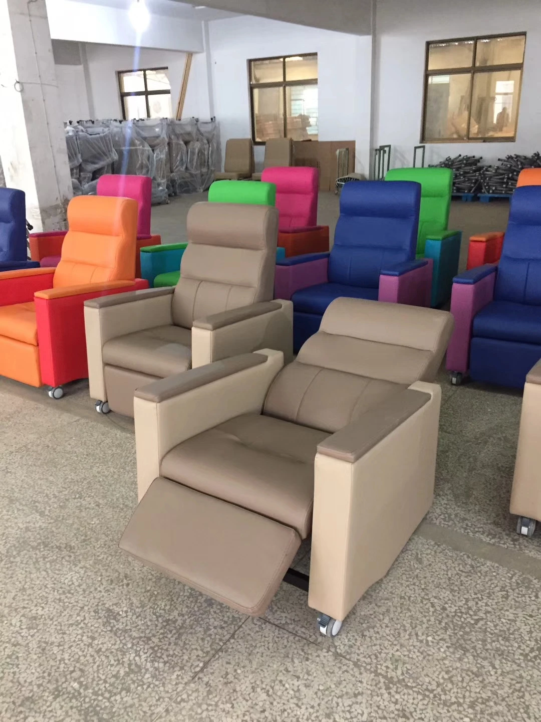 Bttn008 Luxurious Convertible Foldable Comfortable Infusion Injection