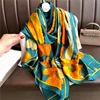 Fiore d'arancio blu scuro