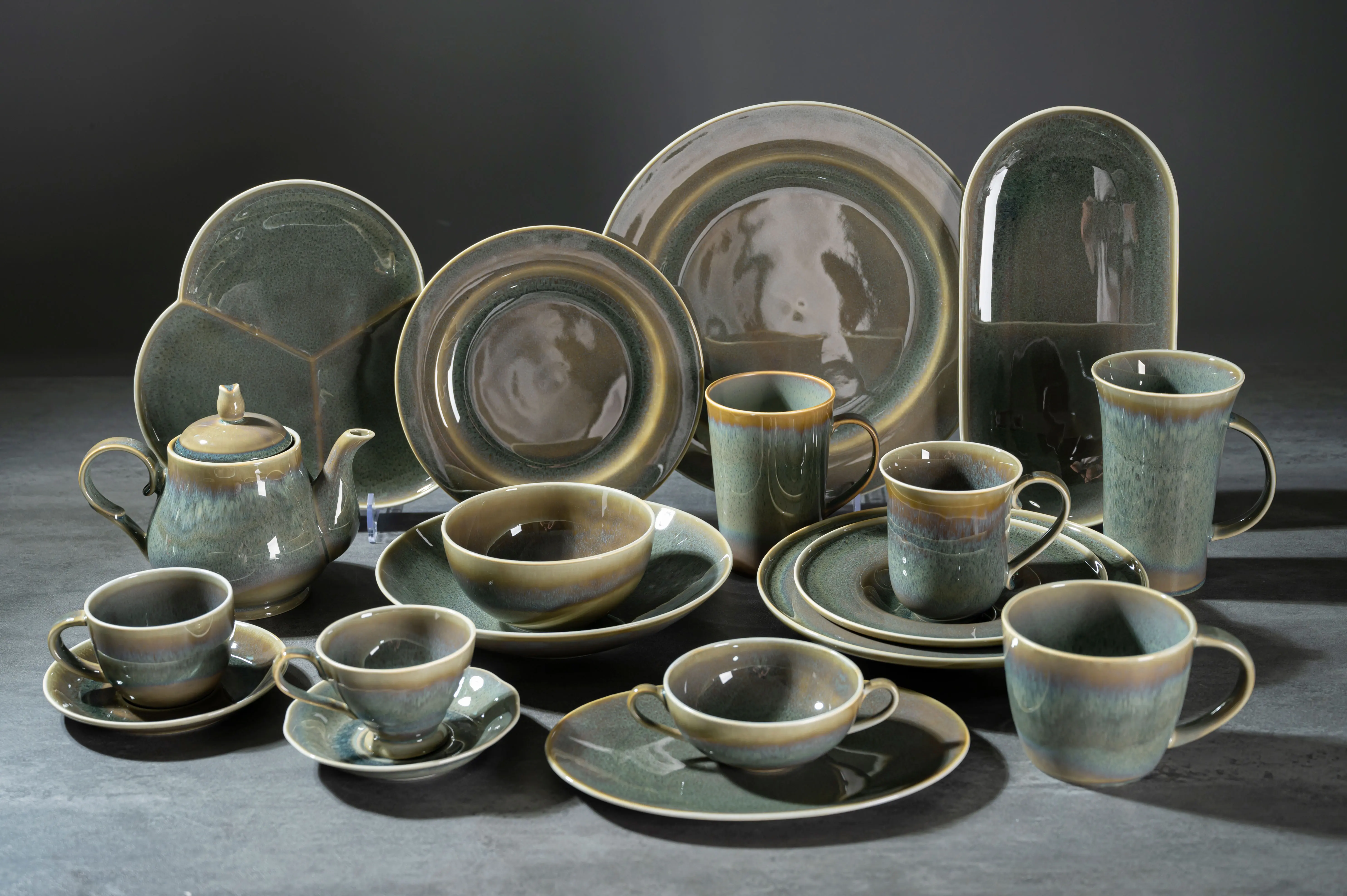 P&T Round Dinner Plates Set Dinnerware Bowl Set Ceramic Dinnerware Charger Plates Restaurant Ceramic Plate in Different Sizes