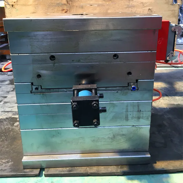 Unscrewing Injection Plastic Lid Mould by Hydraulic Motor