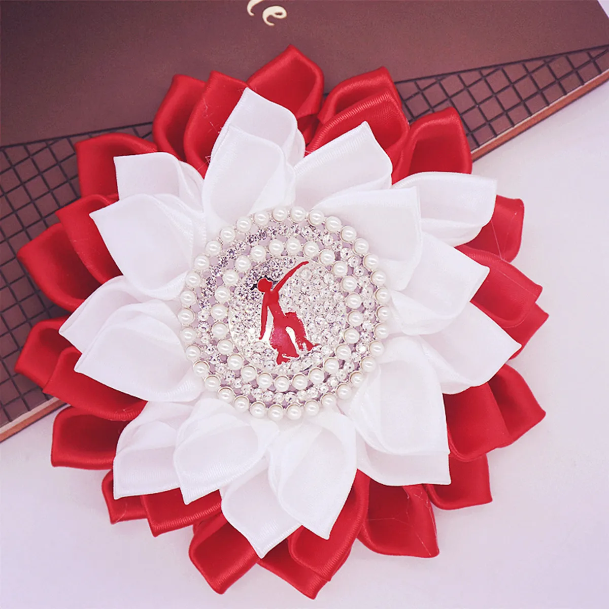 High Quality Club Letters Oes Center Fabric Layers Ribbon Corsage Pin ...