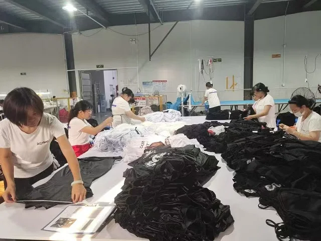 Guangzhou BHL Fashion Co., Ltd. 2