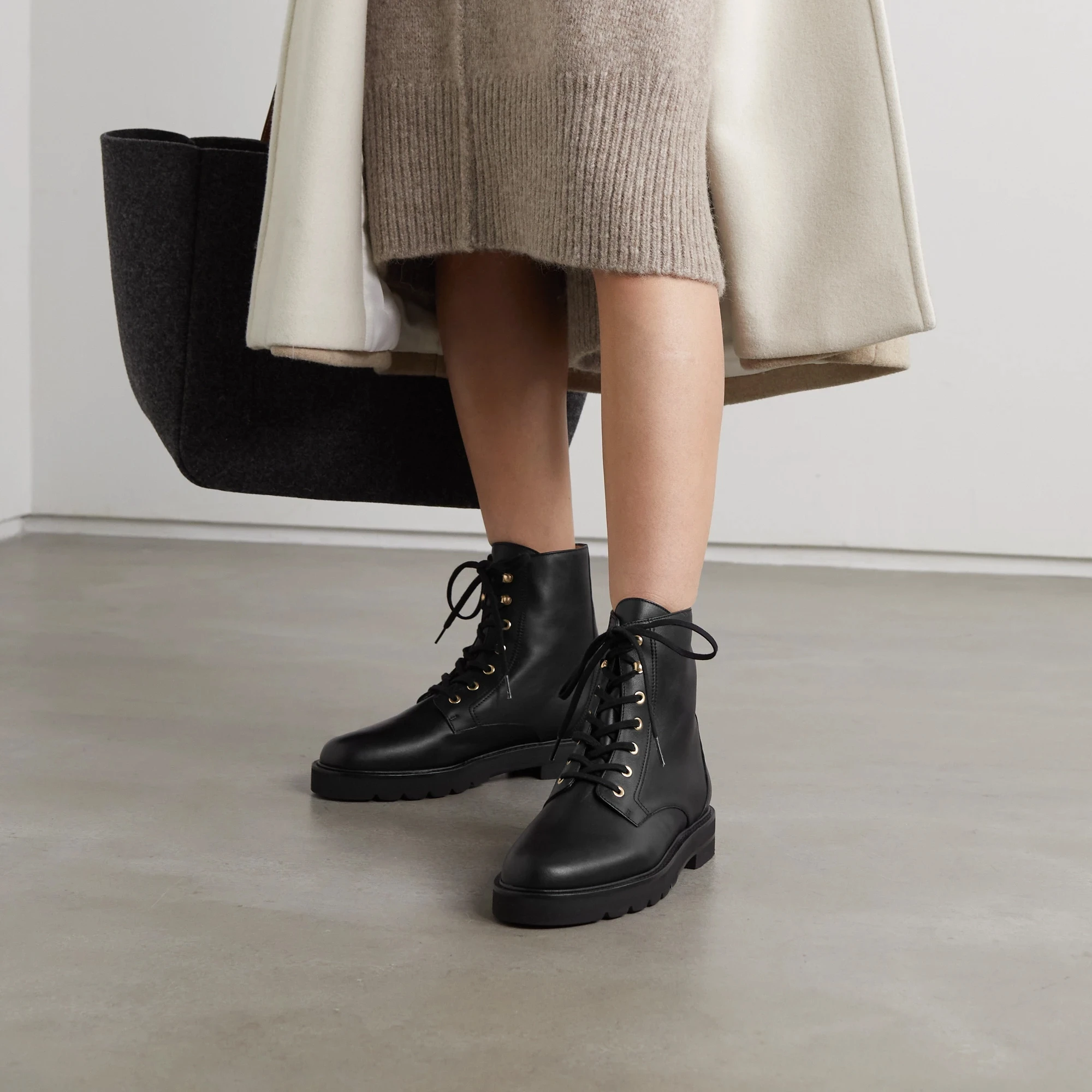 Zapatos de lujo para mujer - botines de piel blancos Valentino