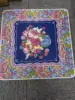 ลายดอกไม้ป่าสีสันสดใส ขอบสีม่วง รอยัลบลูสไตล์พรีปปี้