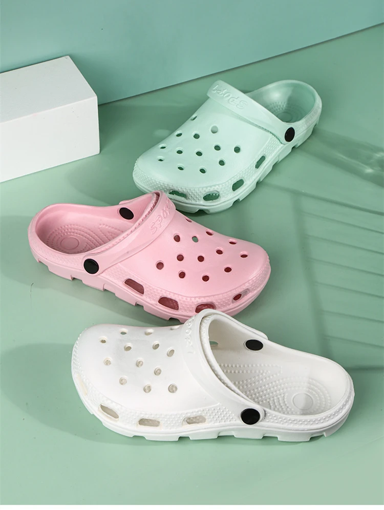 2023 Designer Mens Outdoor Nonslip Waterproof Eva Croc Sandals Womens