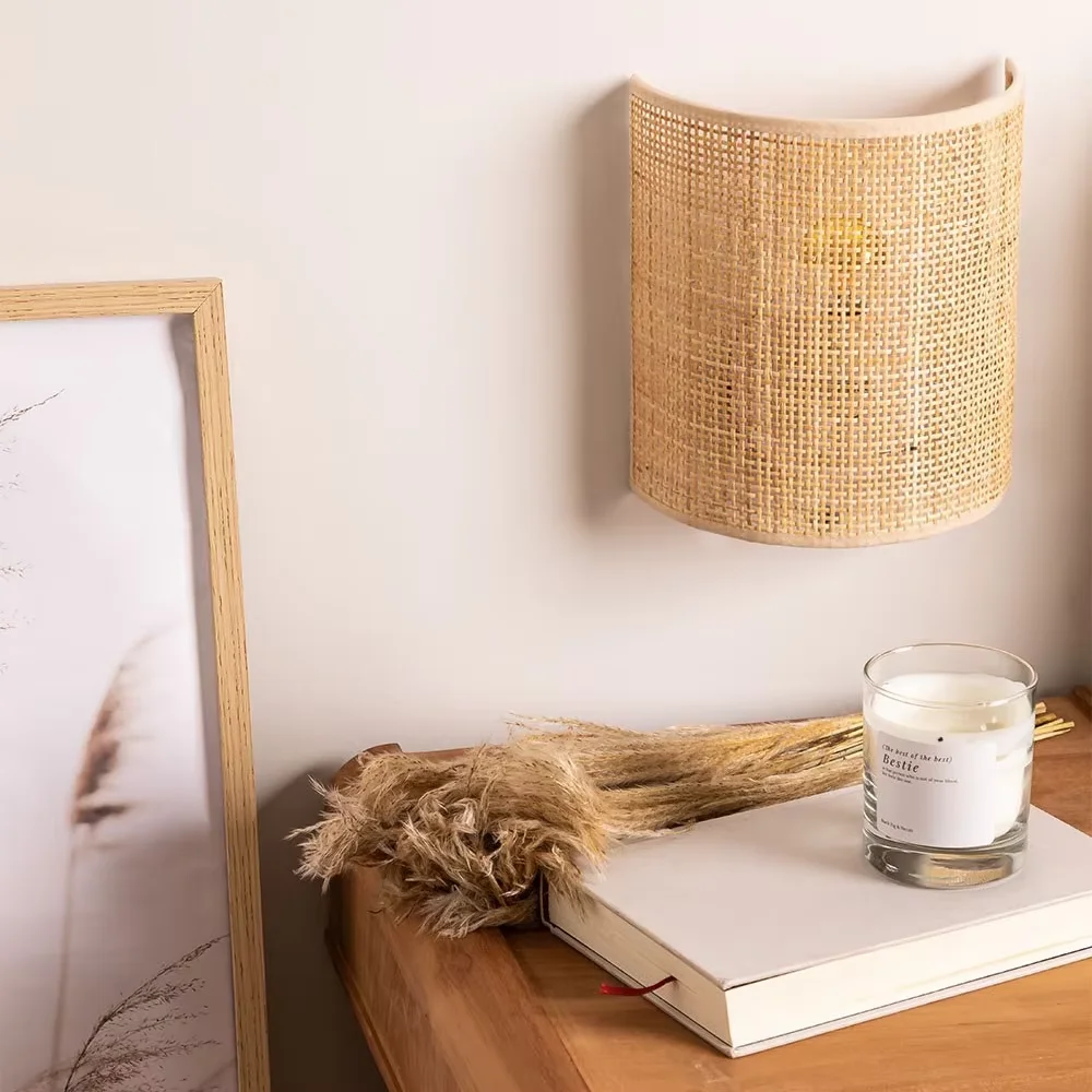 Luminária de parede LED moderna em bambu e rattan trançado à mão, estilo artístico japonês criativo, para cabeceira, 220V, ideal para sala de estar e quarto._voghion.com