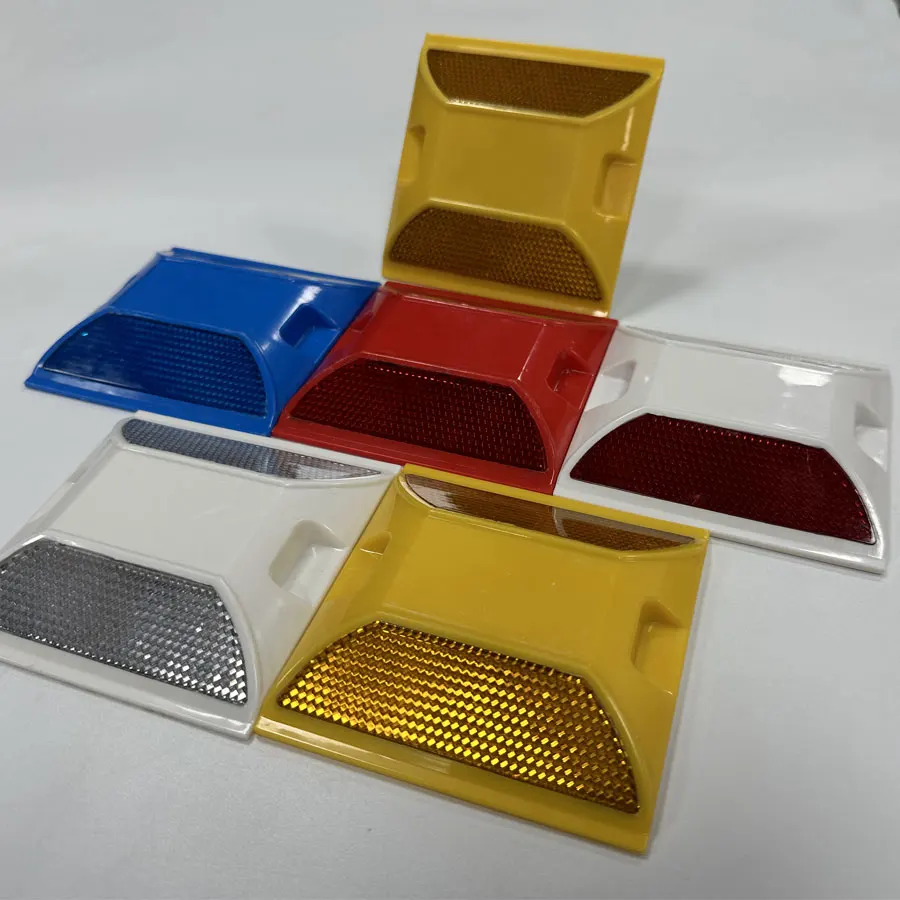 Highway Safety Abs Traffic Reflective Road Stud Metal Plastic for Road Plastic Reflectors Reflective Aluminum Road Stud