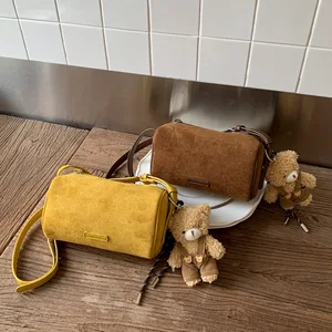 Factory Wholesale Casual Retro Women's Single-shoulder Bags Suede Soft Leather Round Bags with Bears for Ladies