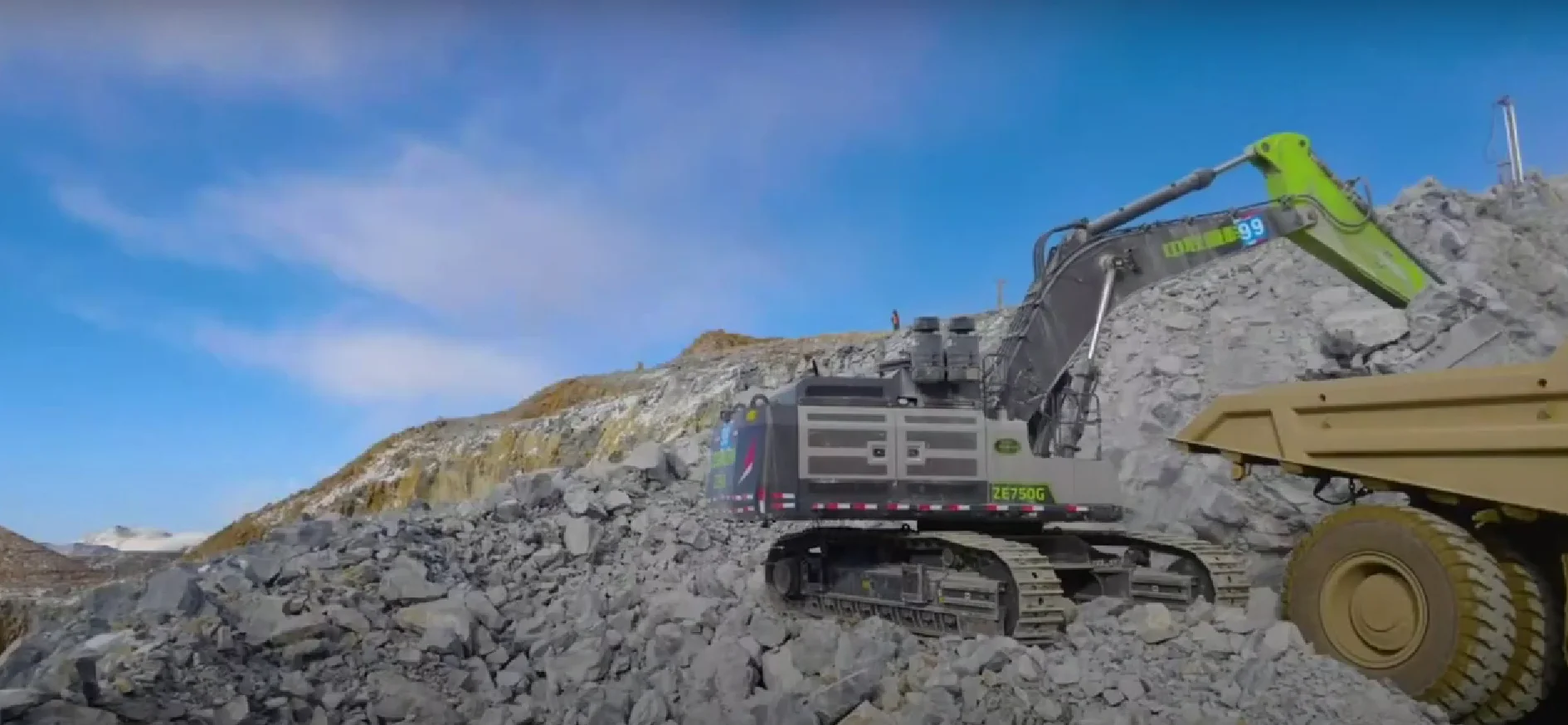 ZOOMLION ZE370E 36 Ton Crawler Excavator, 1.7 m³ Bucket, 8.9L