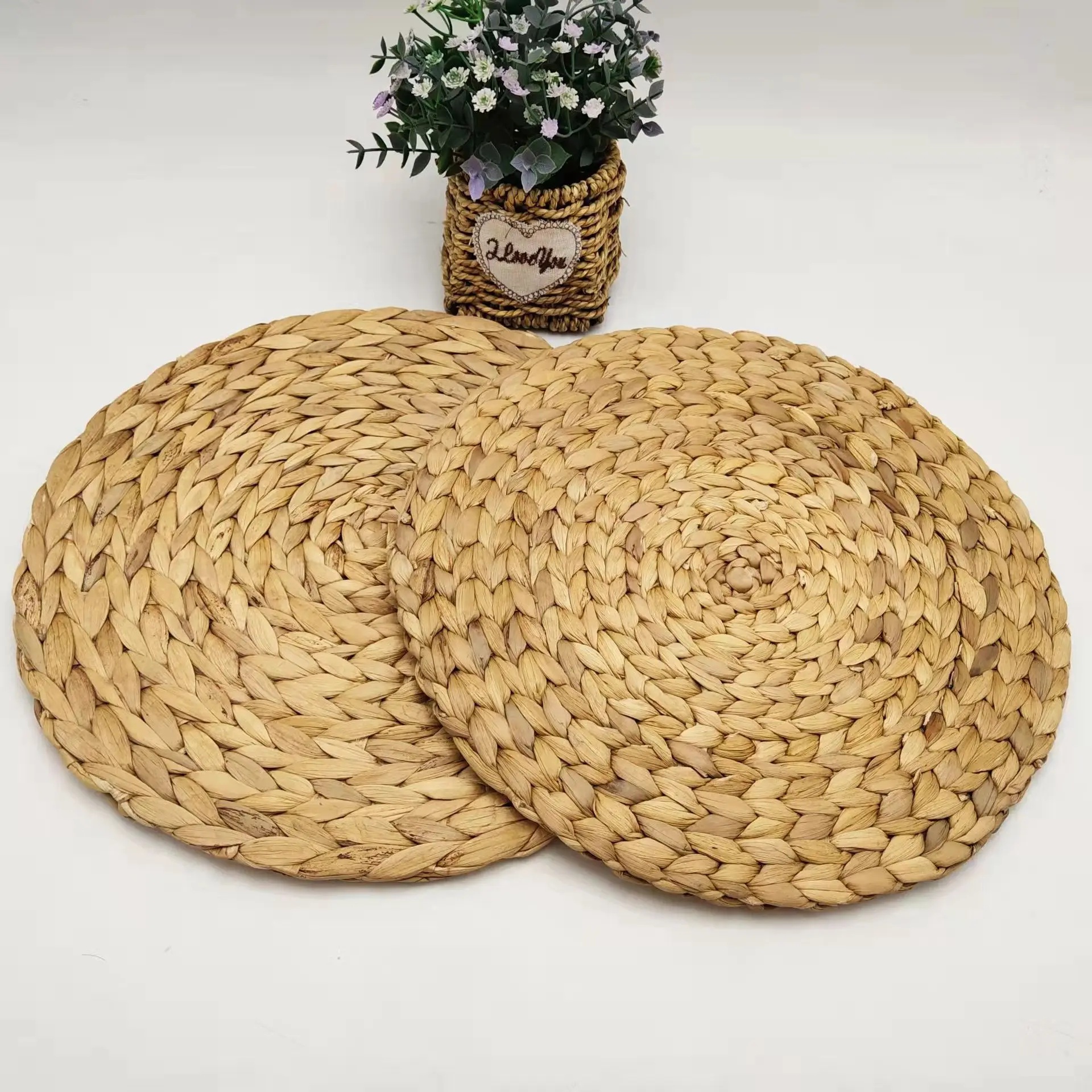 Tabletex Handmade Water Hyacinth Placemat Woven Round Table Mat Natural