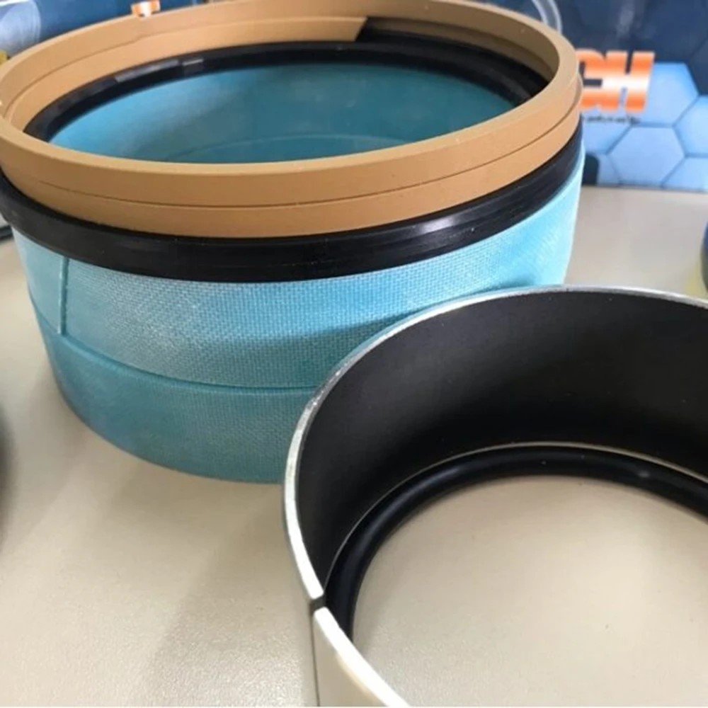 IZUMI 14589669 Arm Cylinder Seal Kit for Volvo EC210 Engine Parts Manufacturer