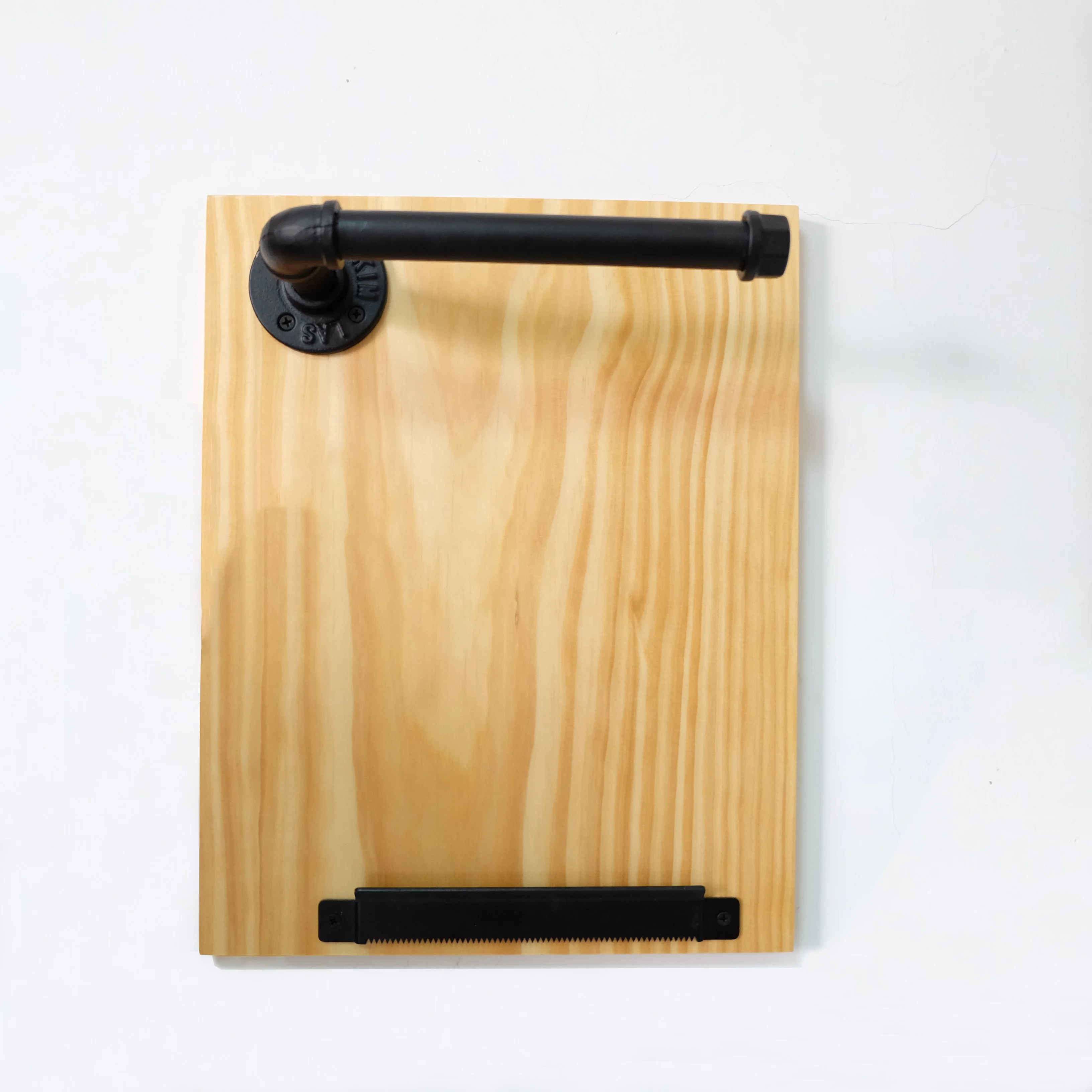 new design decorative wood board wall mounting memo roll holder
