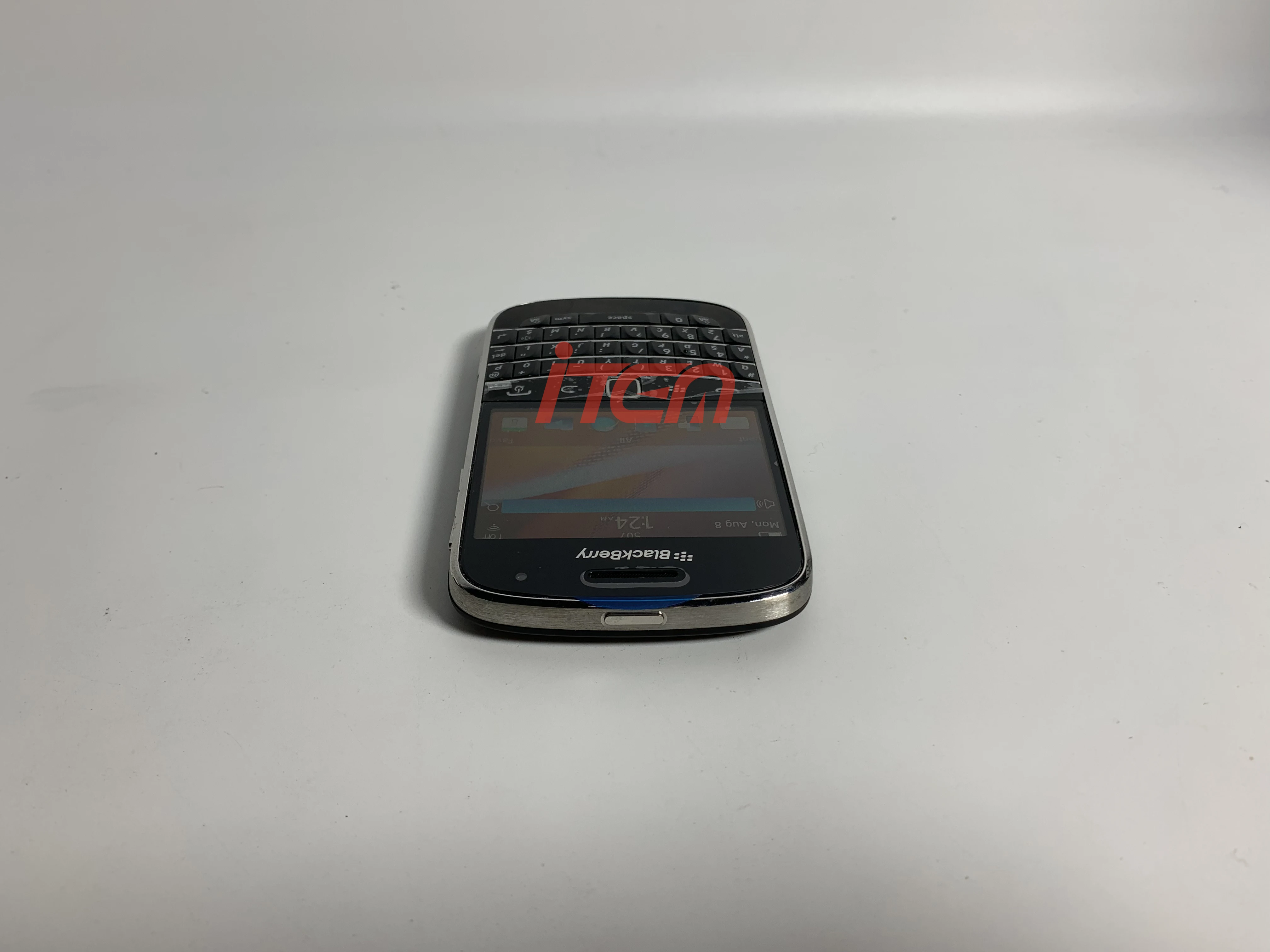 Wholesale Original Unlocked 99% New Cheap Feature Phone for Blackberry Mobile Phones 9900