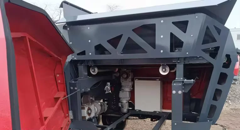 Factory Prices Compost Sand Stone Trommel Screener Rotary Large Trommel Screen Topsoil Screener for Sale