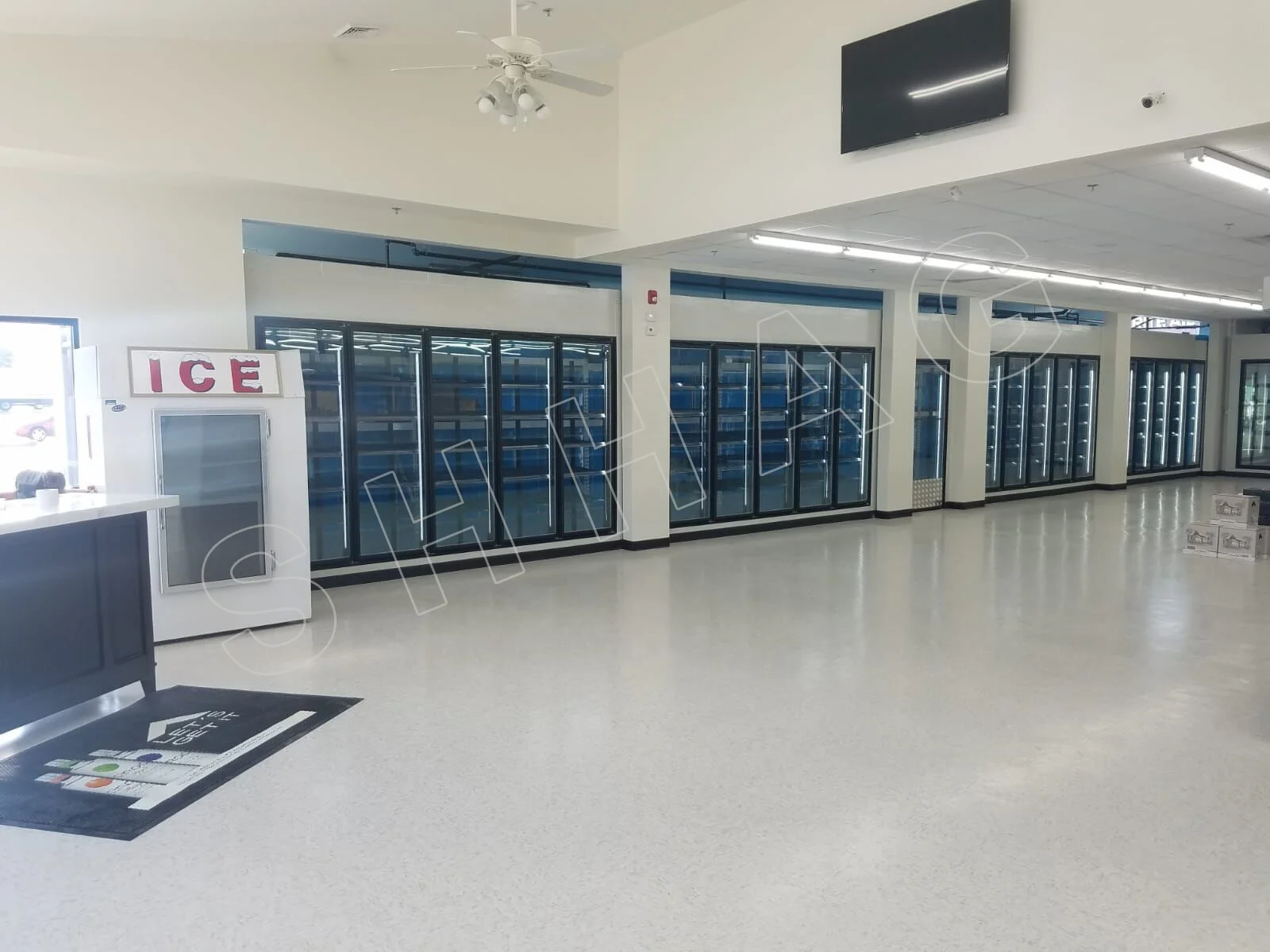 Walk-in Cooler/freezer/upright Fridge Refrigerator Glass Doors Equipped Frame and Shelf Per Door for Cold Room