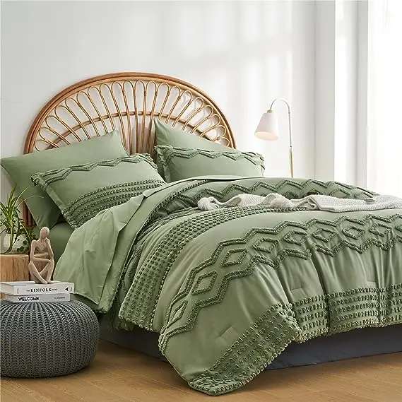 Find out Benefits of Polyester Comforter Sets