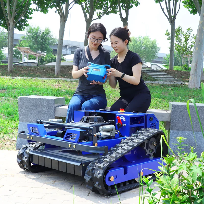 AWY-550 リモートコントロール式草刈り機 4ストローク 自走型 550mm