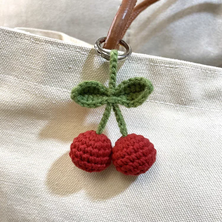 3 Porte-clés Fraise Mignons - Alliage Zinc Avec Cœurs, Lapins Et Abeilles - Pour Sacs Et Clés - 12
