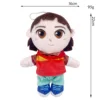Niña con vestido rojo y pantalón verde. 22 cm, 95 g.