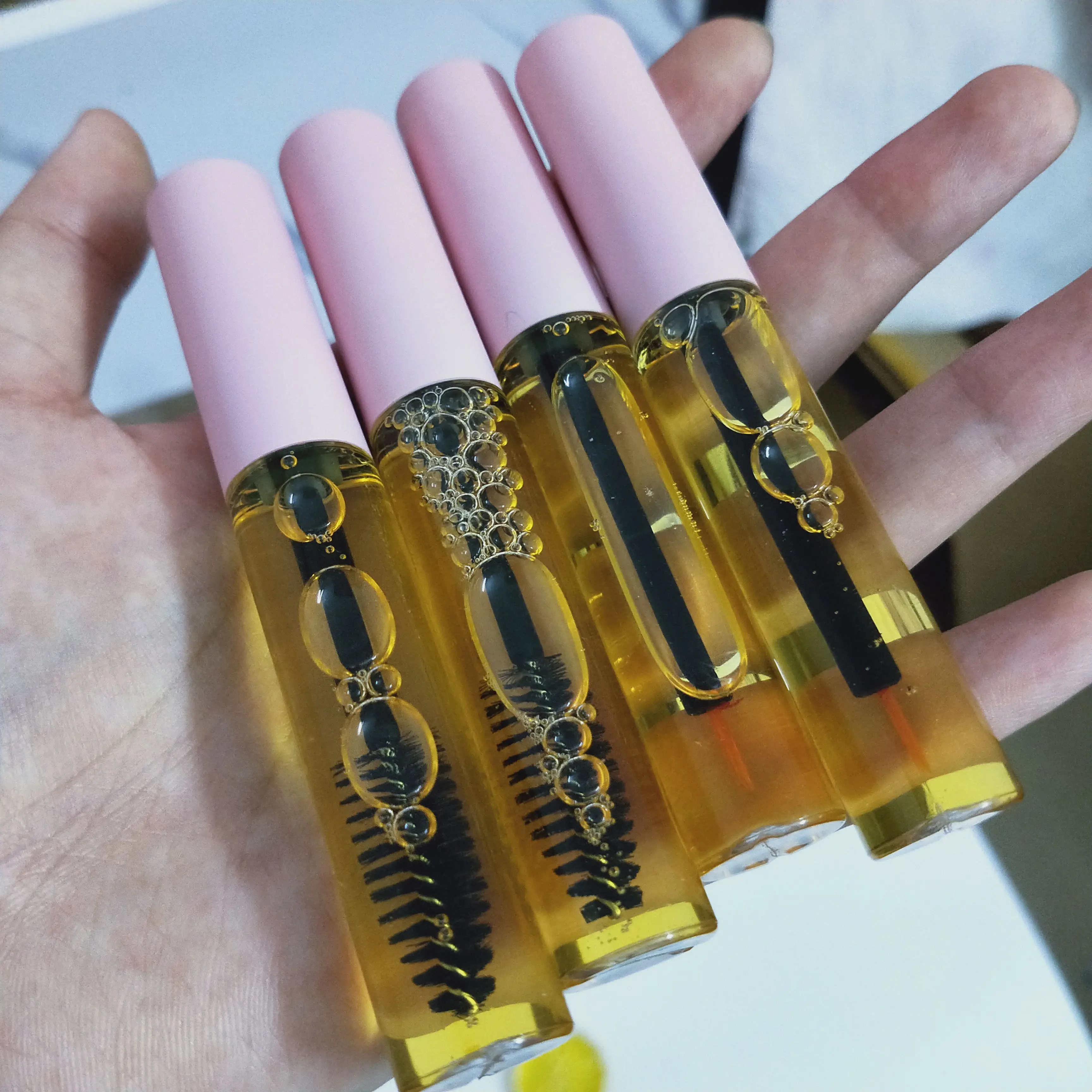 Сыворотка для роста и завивки ресниц от фирменной марки