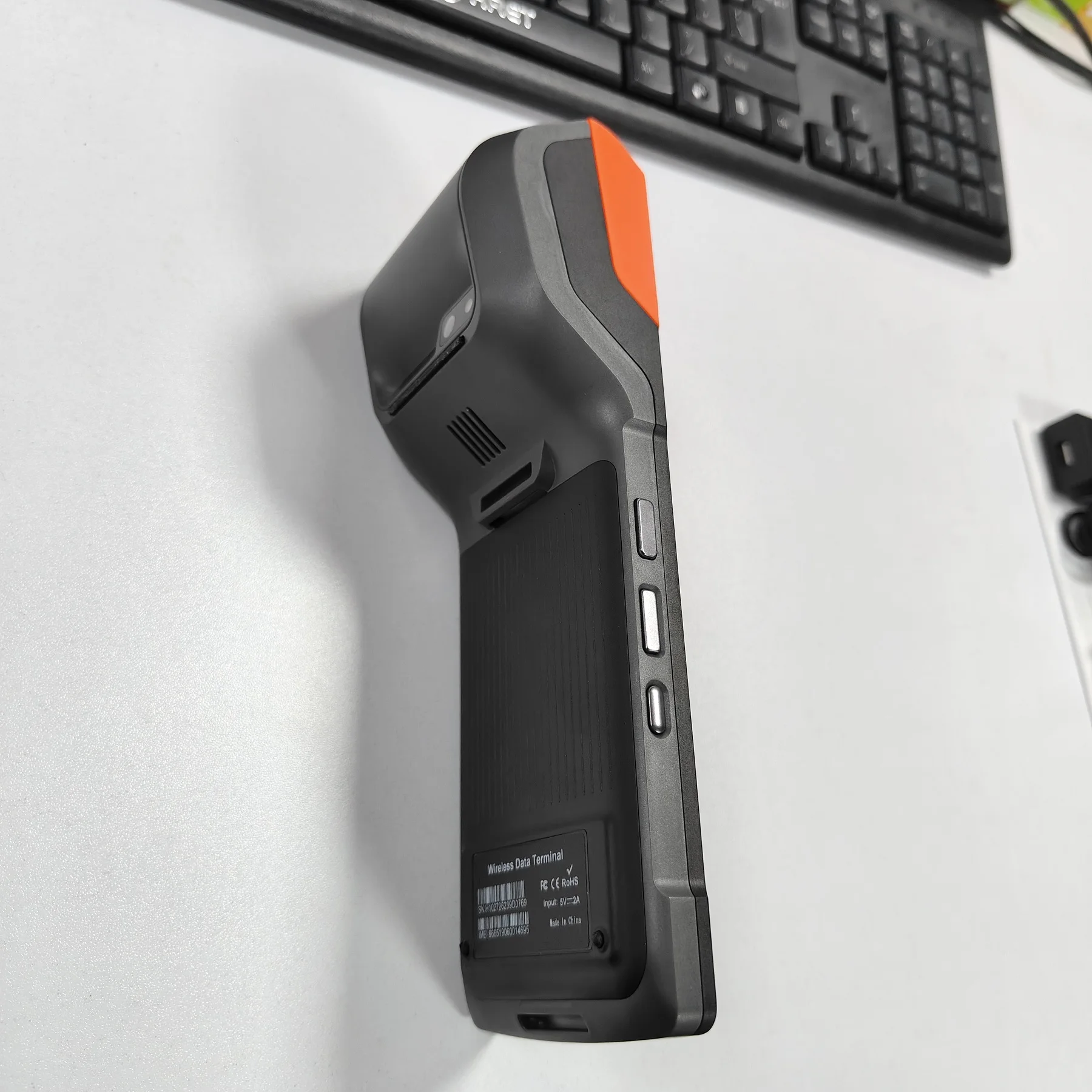 Free SDK Available Smart Android POS Terminal Data Processing for Retail POS Delivery Service With Silicon Case Wrist Strap