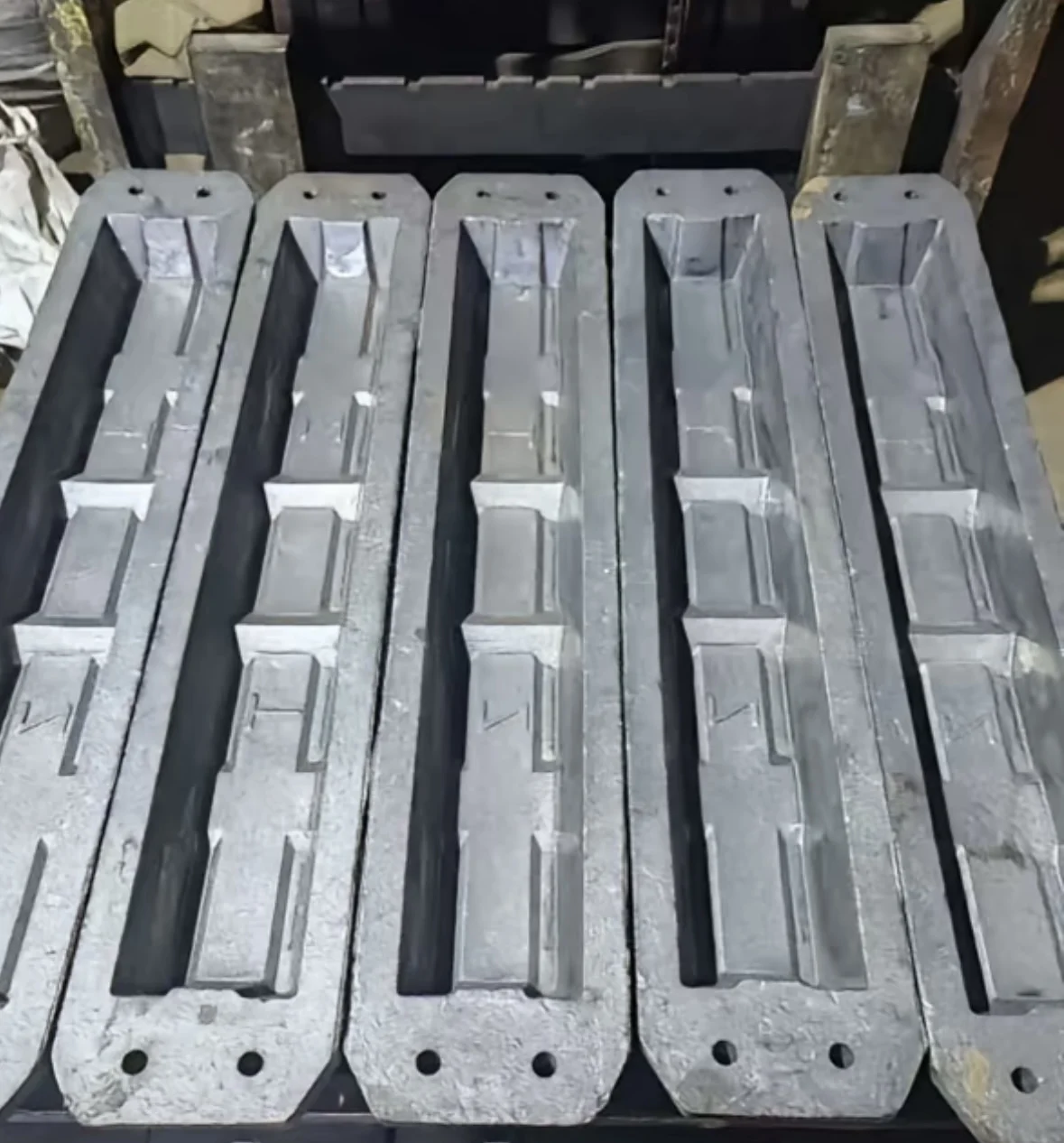 Manufacturers Selling Aluminum Ingots A7 99.7% and Primary Aluminum ...