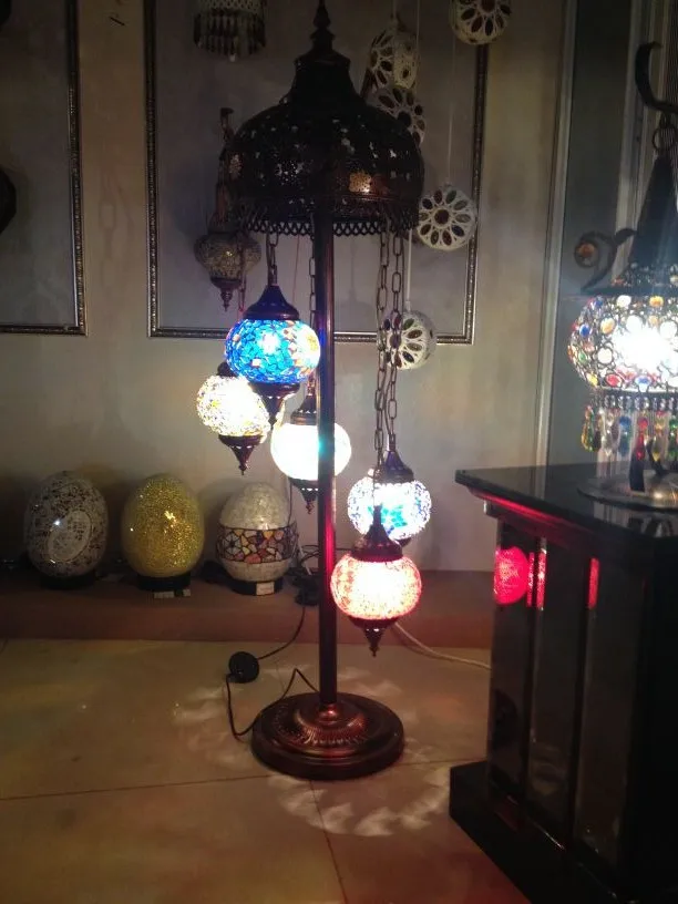 DEMMEX Lampe à brancher, plafonnier suspendu en mosaïque colorée turque marocaine, luminaire suspendu, lustre avec cordon de 4,5 m et prise UE, 7 teintes, aucun câblage requis, pend 130 cm