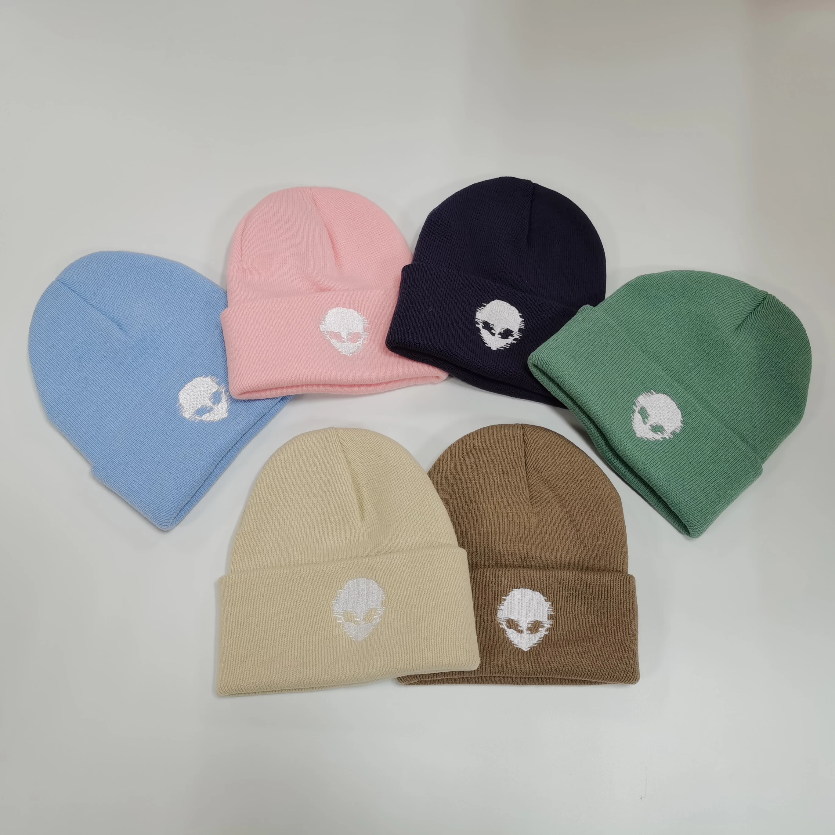 New Design Winter Hats Beanies Silk Lined Beanie Hat With Satin Lining