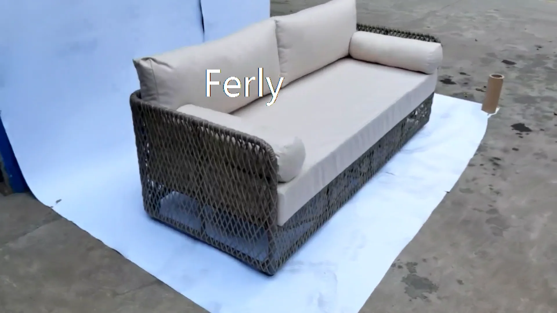 Modern All Weather Wicker Outdoor Garden Furniture Wood Feet Patio