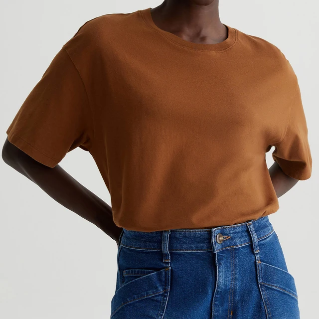 OEM/ODM Custom Caramel Brown Women's Slouchy Fit Crewneck T-Shirt - 100% Cotton Light Jersey, S&Z-Twist Yarns