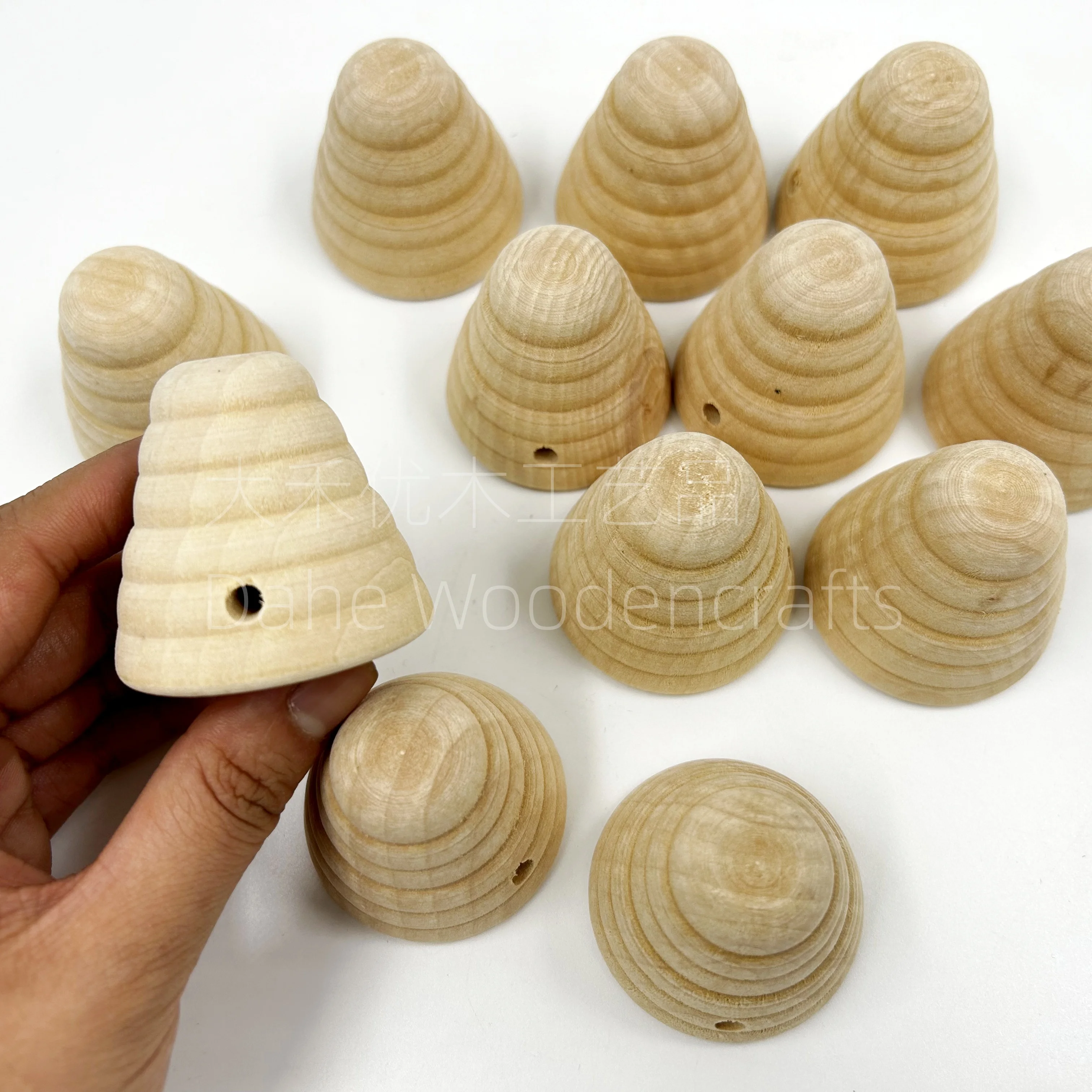 Wholesale Price 4.8cm Wooden Beehive with Hole and Bees