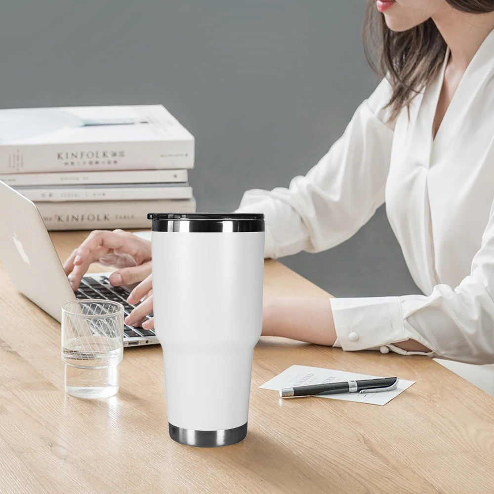 Coffee tumbler with leak proof lid