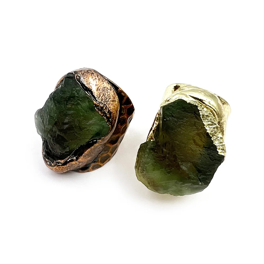 New Designs Raw Quartz Ring Green Fluorite Stone Nugget Ring with Gold Antique Bronze Plated Adjustable Band Ring for Unisex