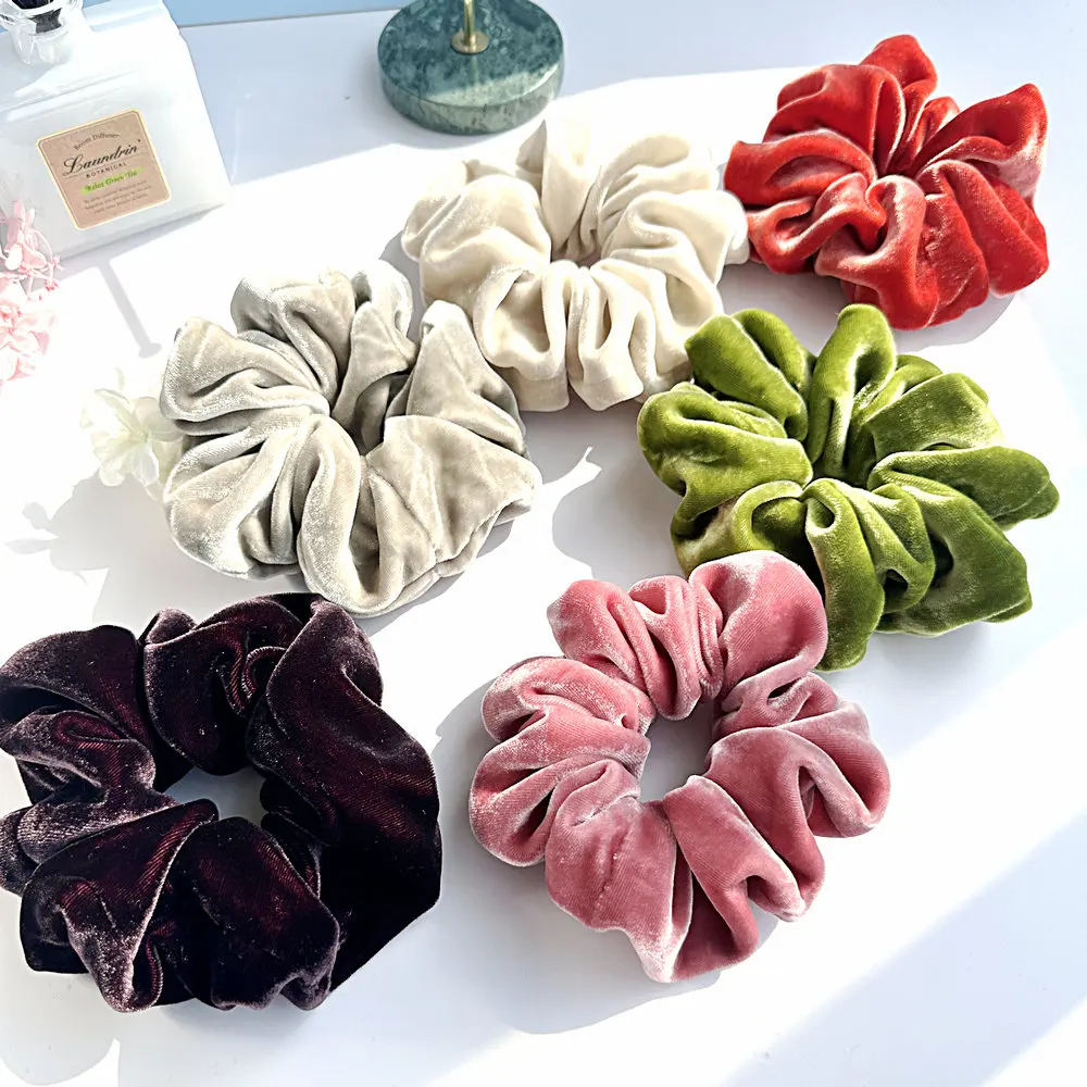 6 cm Large Size Customized Silk Velvet Scrunchie Hedvábné gumičky do vlasů Scrunchy