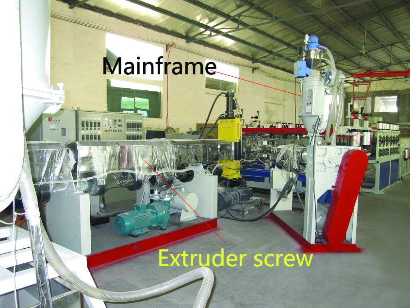 พลาสติกพอลิการ์บอนาท โลหะกระดาษกระบอกตะวันกระดาษโปรไฟล์โฮล PC เครื่องจักรกลสายการผลิต 1