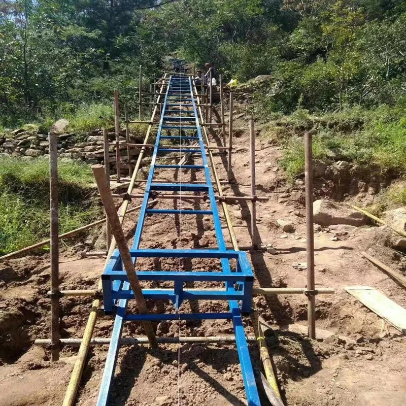The Mortar Crane Is Used For The Construction Of Concrete Sand Lifting