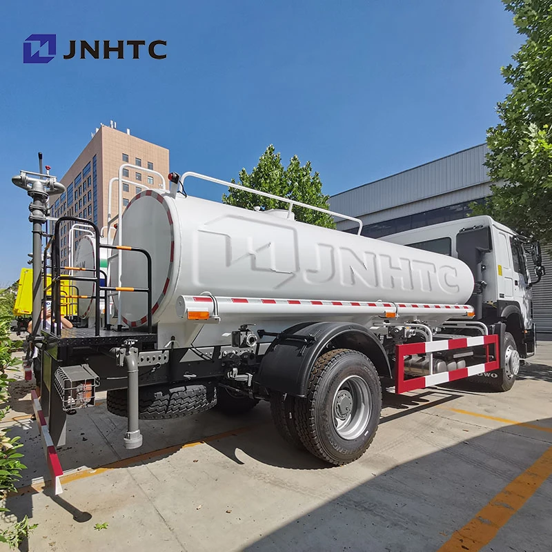 Недорогой Sinotruk Howo 4x2, грузовик-цистерна с водяным пузырьком, грузовик-цистерна с распылителем воды, цена
