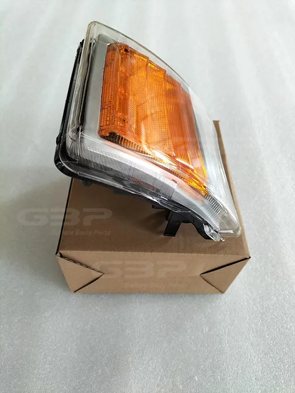 Truck Body Parts Corner Lamp OEM 1949900 2241544 for Scania