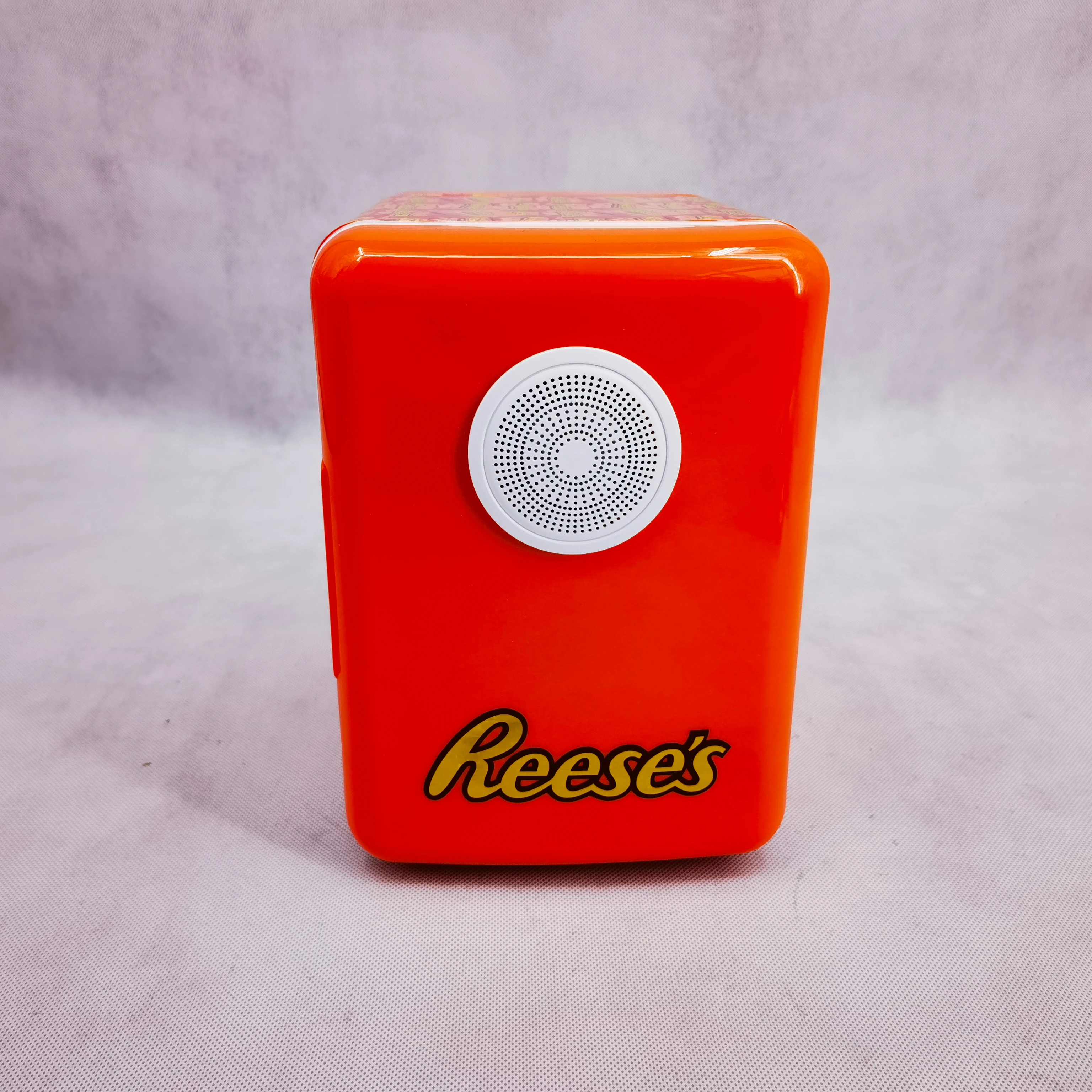 Full Color Wrap Printing Mini Bluetooth Speaker Fridge and Refrigerator for Medicine Beauty Foods Beverages Baby Milk Storage
