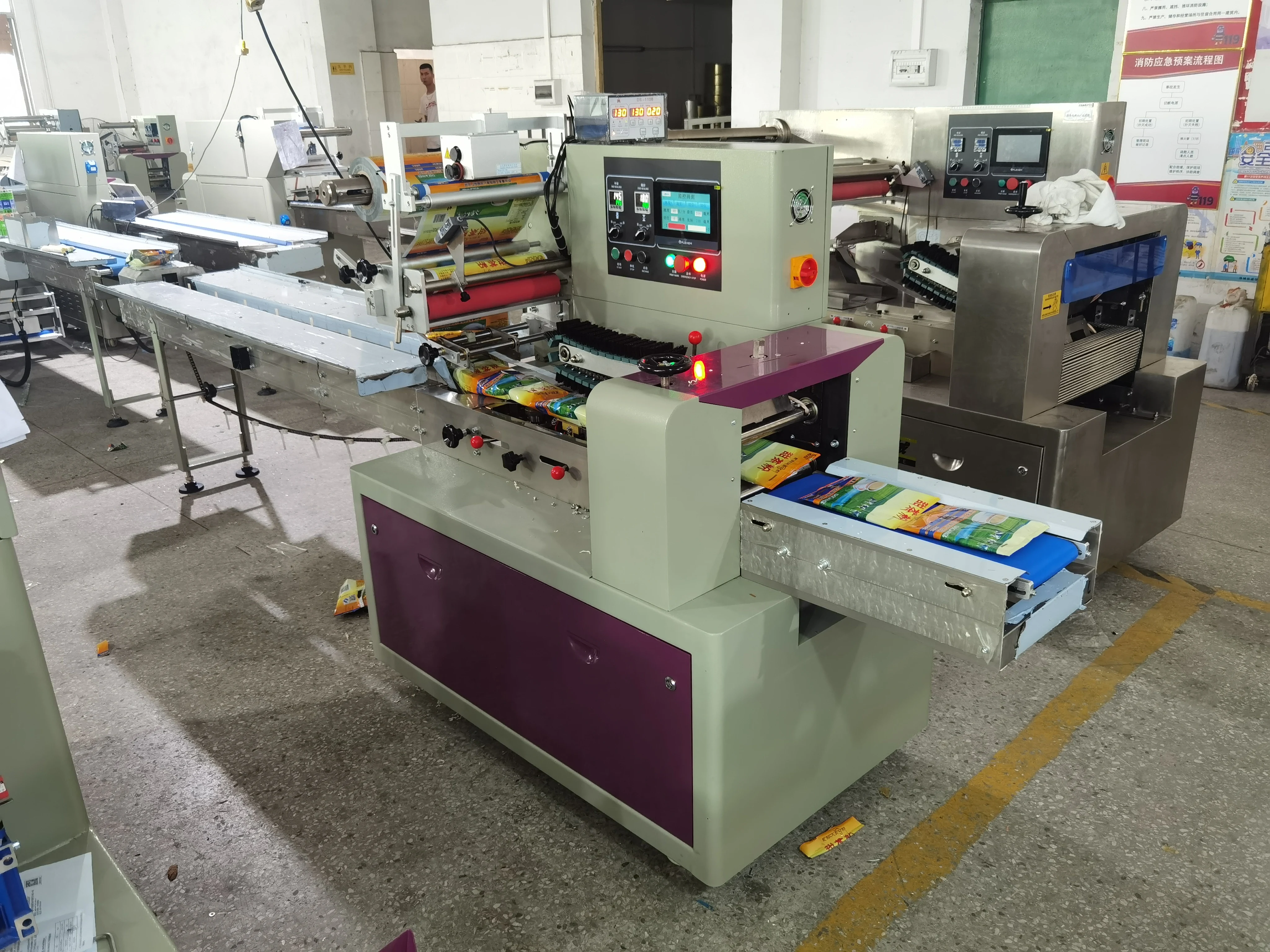 Automatic Italian Long Pasta Pillow Packing Machine Instant Stick Noodle Pillow Bag Spaghetti Noodle Packaging Machine
