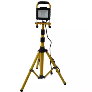 Vertak Garage Tractor Work Light 2000 Lumen Multifunctional Outdoor Portable Tripod Stand Led Working Light