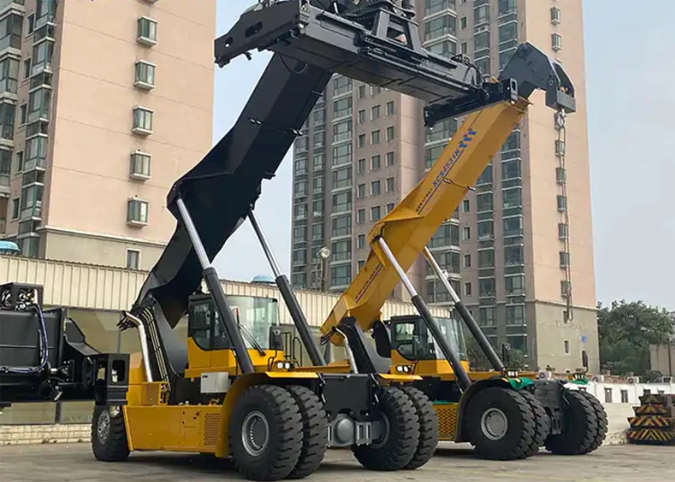Reach Stacker for Container XCS4531K 15m Lifting Height