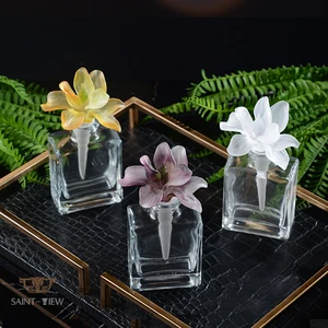 2026 Ramadan New Design 100ml Crystal Glass Gift Giveaways Flower Perfume Bottle Crystal