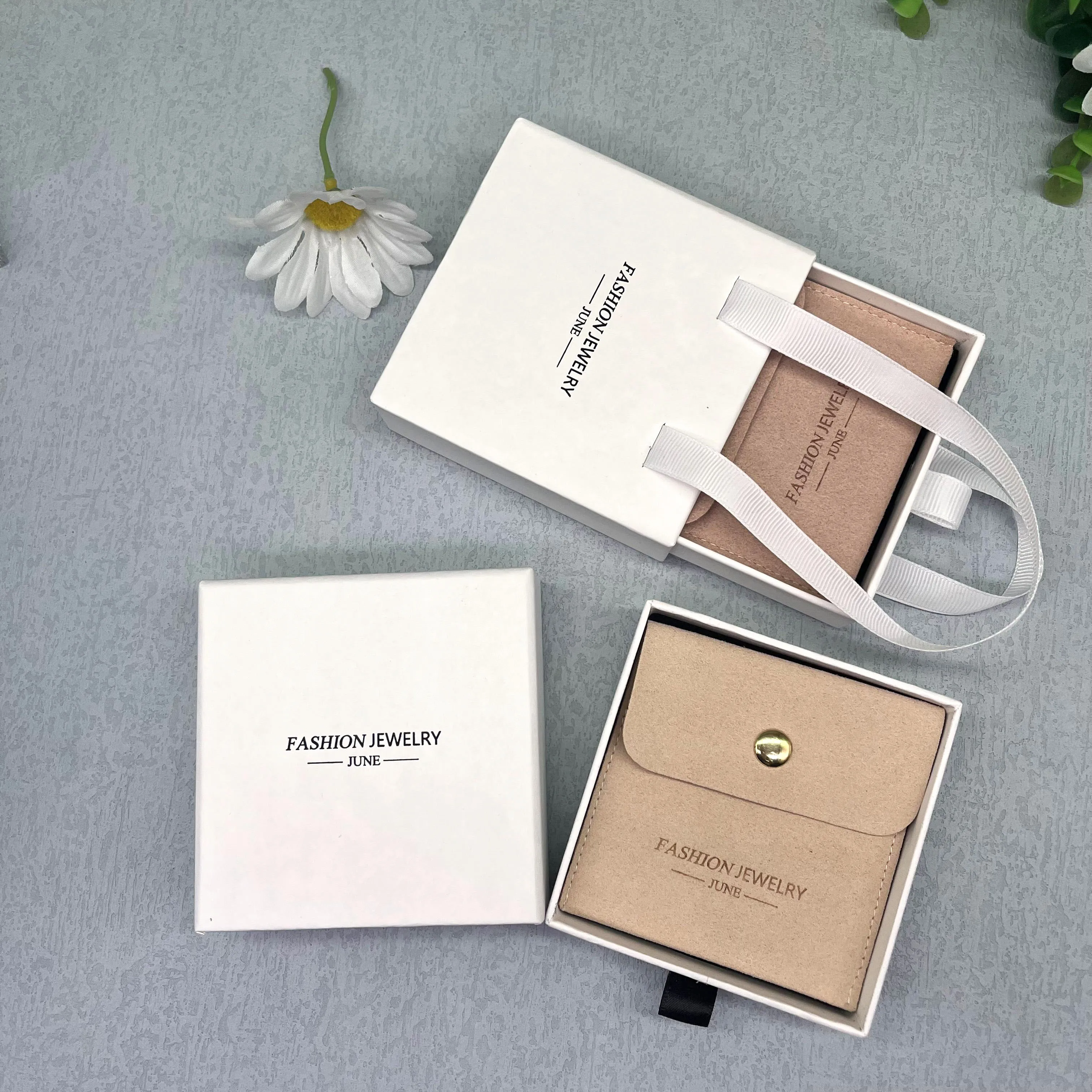 Wholesale Luxury Jewelry Packaging - Custom Boxes & Pouches